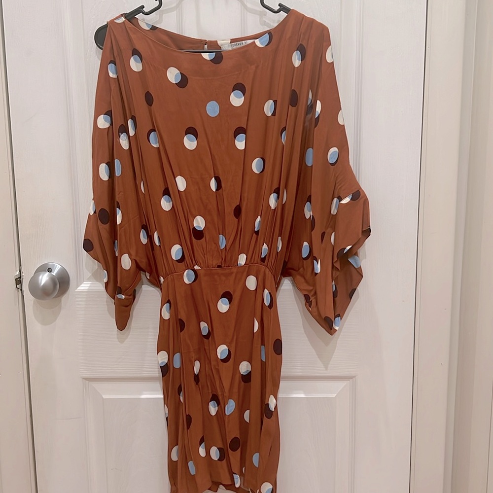 FOREVER21 SHORT POLKA DRESS